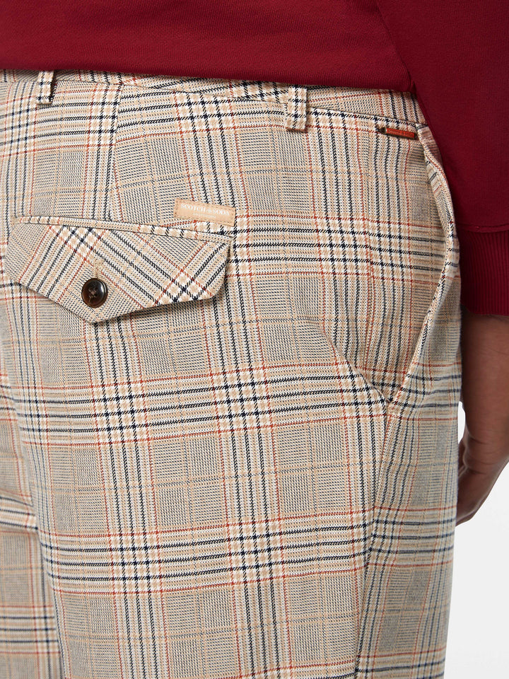 Scotch & Soda Blake Pleated Chino in Soft Camel Check | Buster McGee