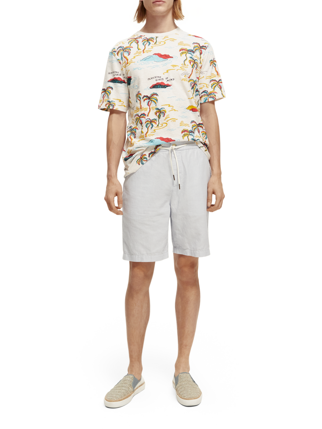 Palm-Printed Crewneck Tee with White Palm Tree Island | Buster McGee