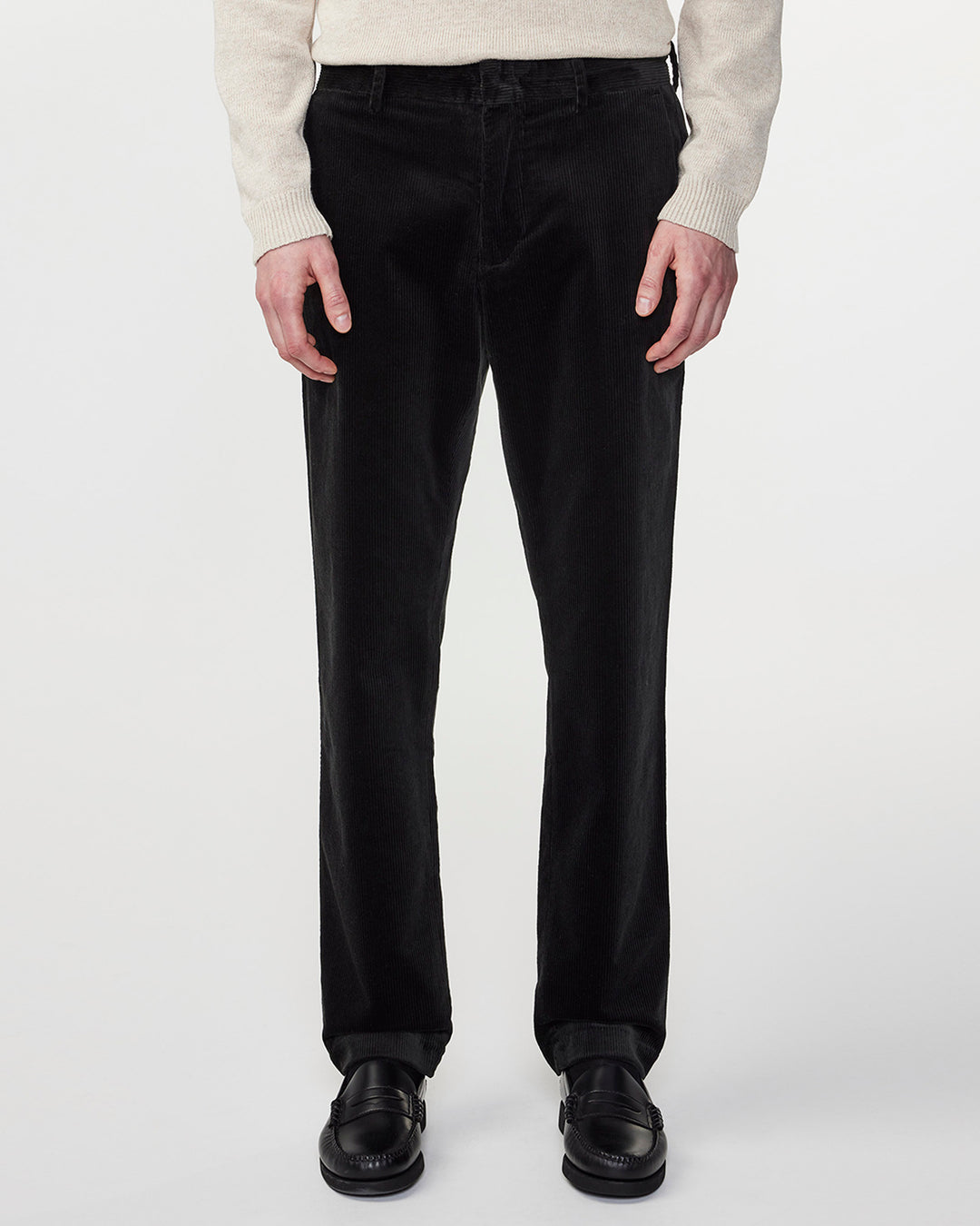 NN07 - Theo 1322 Corduroy Pant in Dark Army | Buster McGee