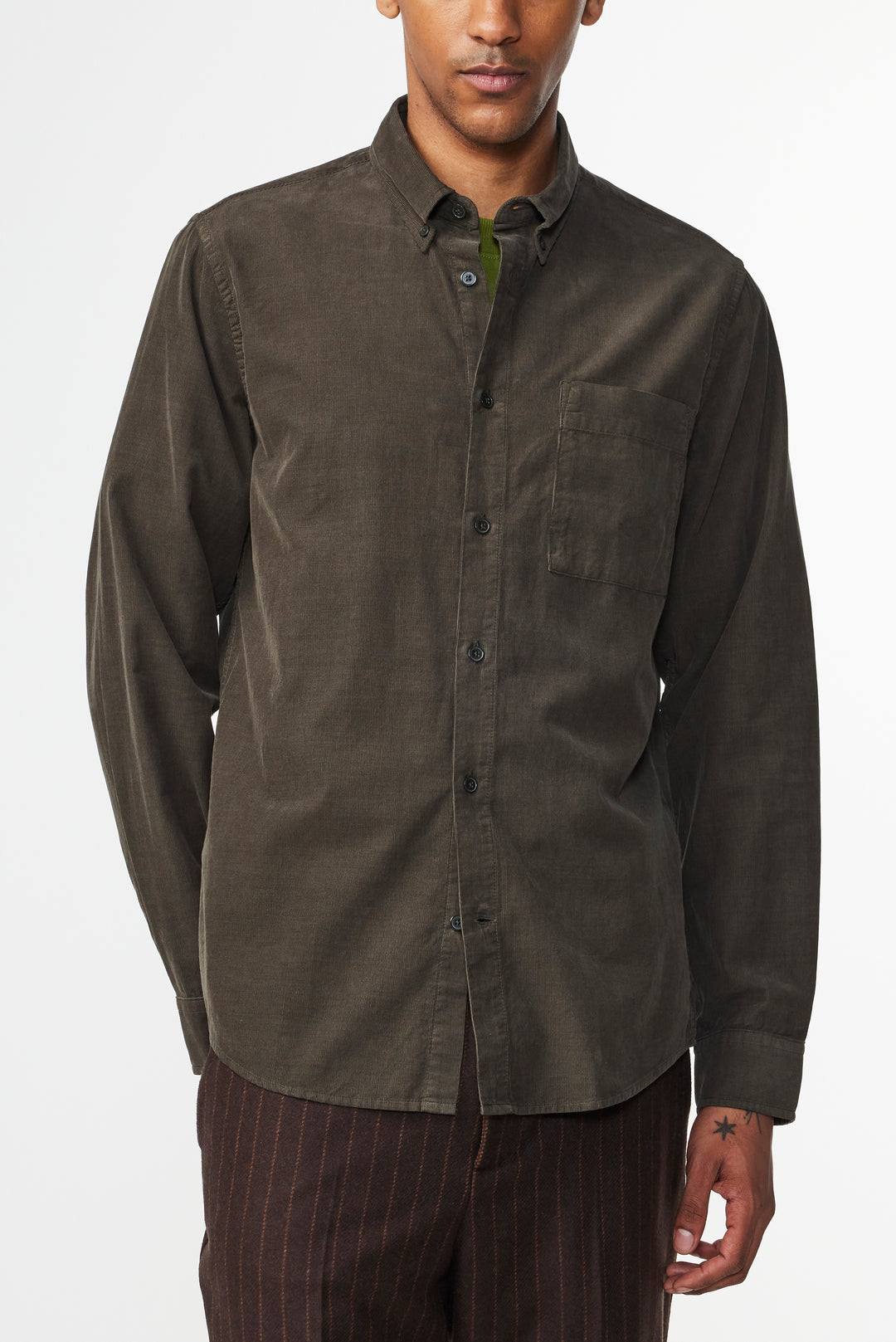 NN07 - Arne BD 5082 Shirt in Dark Army | Buster McGee