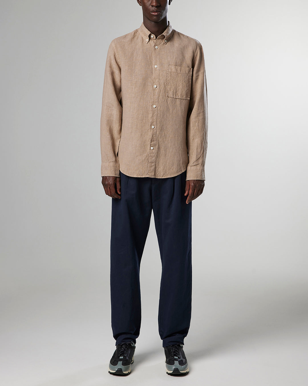 NN07 - Arne BD 5706 Linen Shirt in Greige | Buster McGee