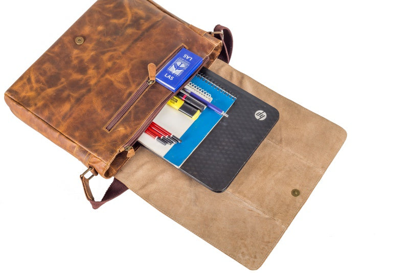 Soldier 13 inch - Men's Leather Messenger Bag in Dusty Antique | Buster McGee Daylesford