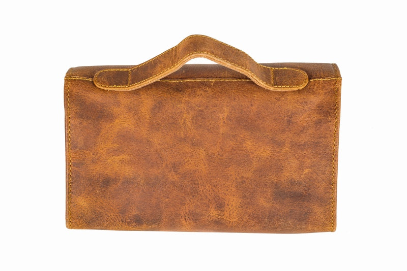 Indepal - Rockliff - Fold-Out Toiletry Bag in Crazy Horse Tan | Buster McGee