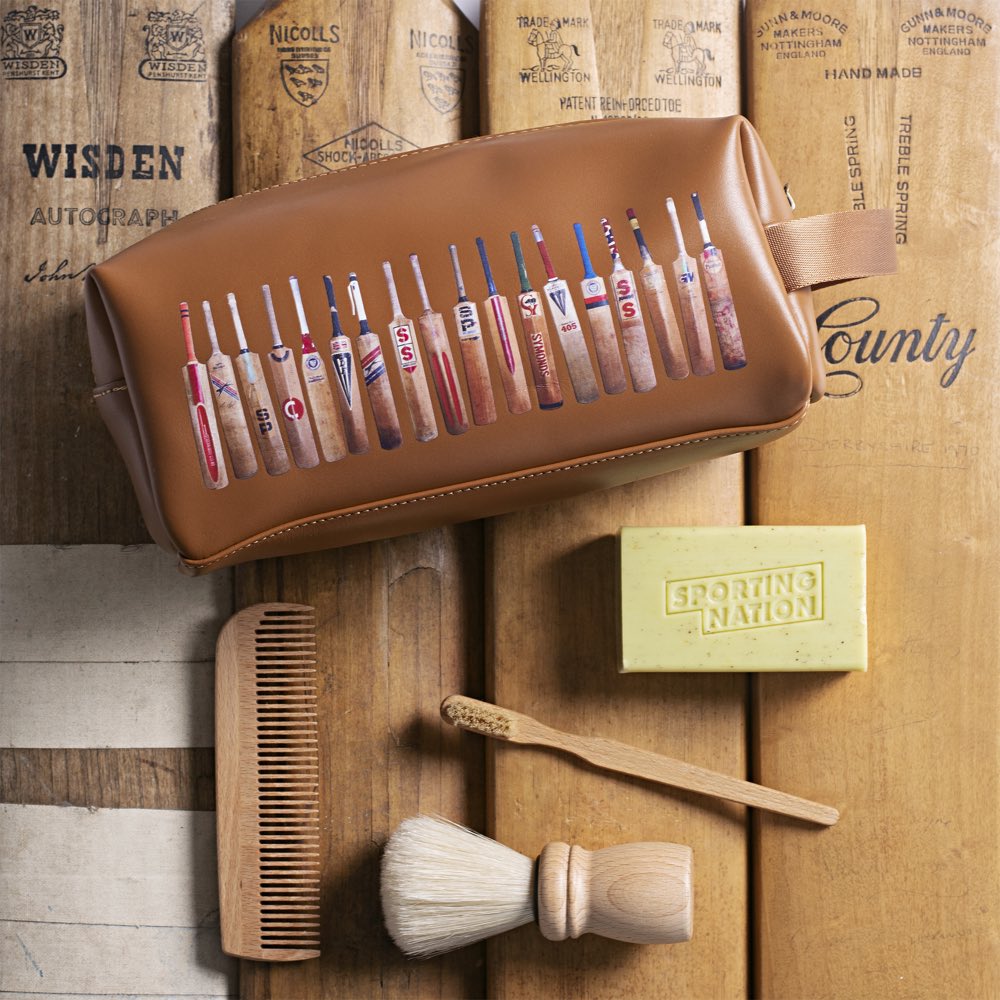 Sporting Nation - Bat Line Up Leather Toiletry Bag | Buster McGee