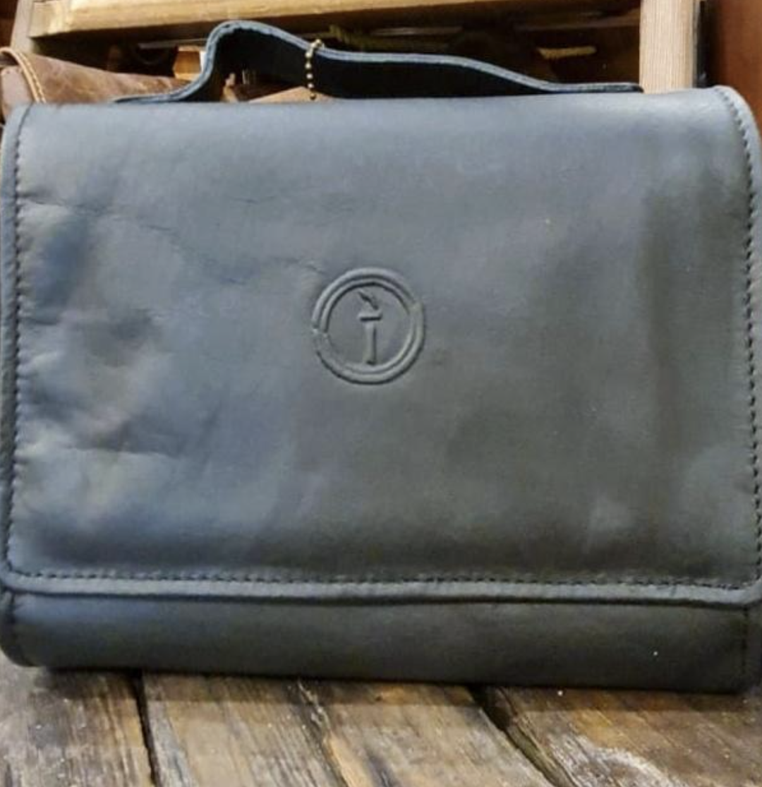 Indepal - Rockliff Fold Out Toiletry Bag in Black | Buster McGee Daylesford