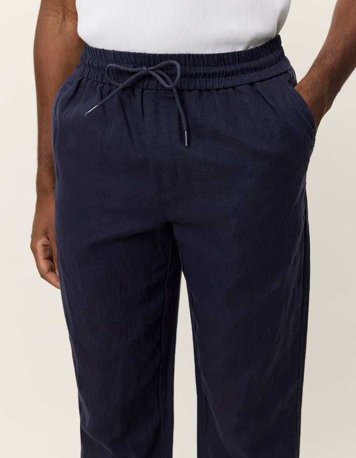 Les Deux Patrick Linen Pants in Dark Navy | Buster McGee