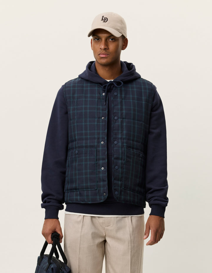 Les Deux Matt Quilted Check Vest in Dark Navy | Buster McGee