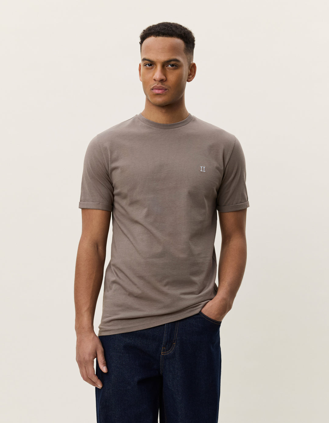 Les Deux Core Contrast T-Shirt in Bungee Cord Brown | Buster McGee Daylesford