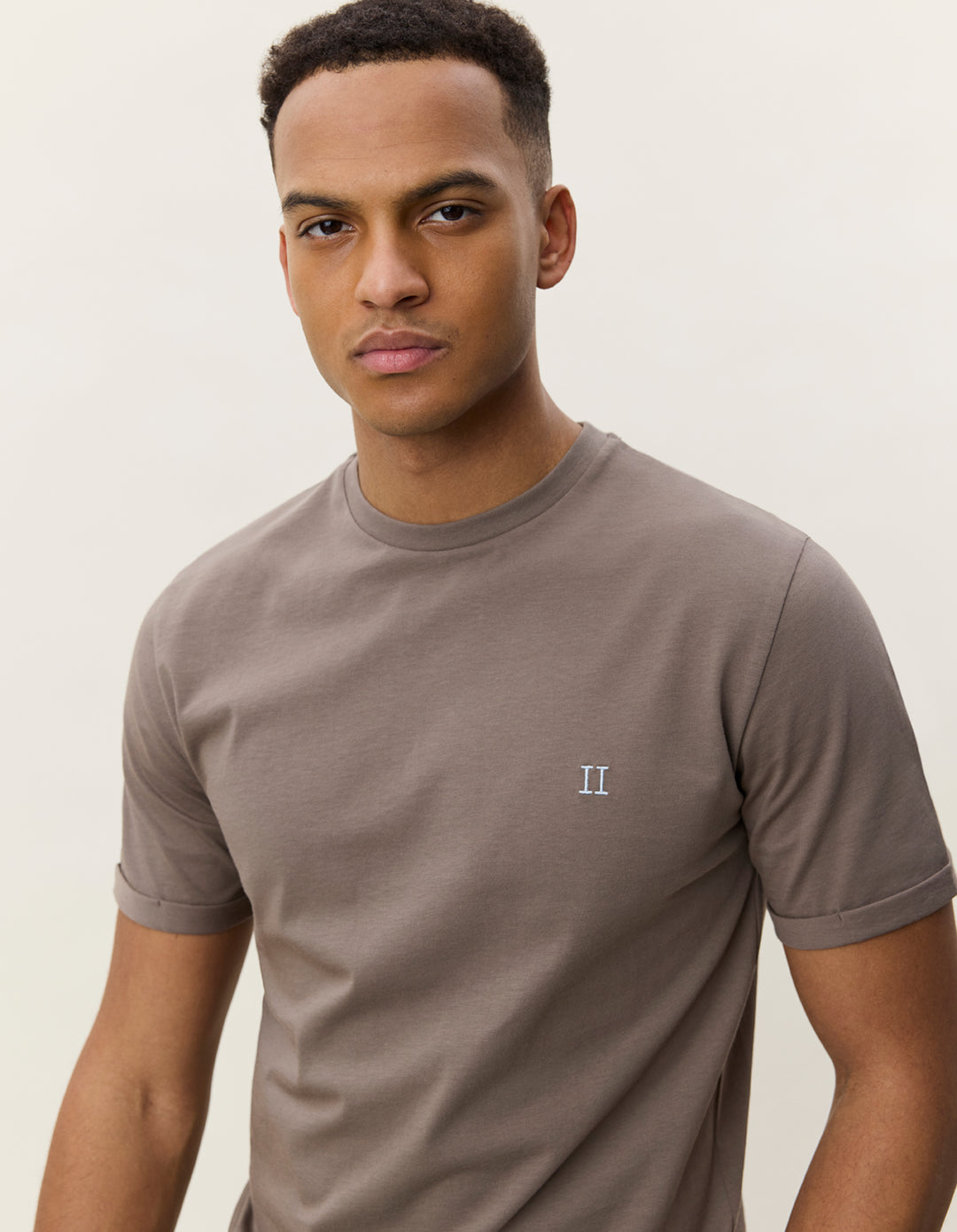 Les Deux Core Contrast T-Shirt in Bungee Cord Brown | Buster McGee Daylesford