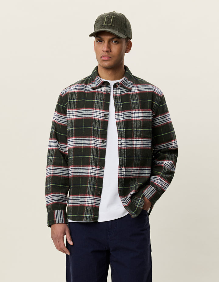 Les Deux Check Overshirt in Rosin Green | Buster McGee