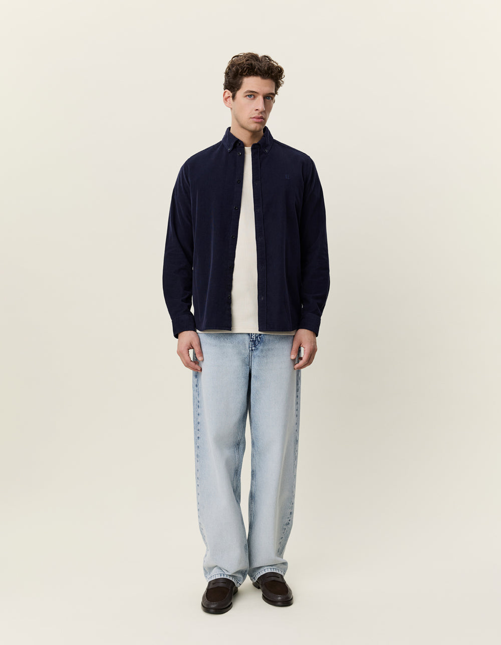Les Deux Pinwale Corduroy Shirt in Dark Navy Blue | Buster McGee