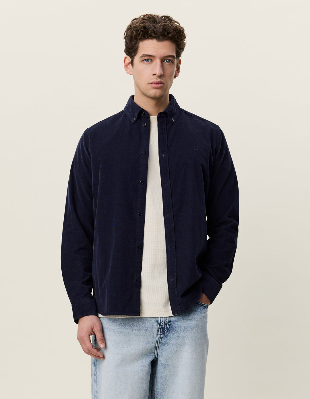 Les Deux Pinwale Corduroy Shirt in Dark Navy Blue | Buster McGee