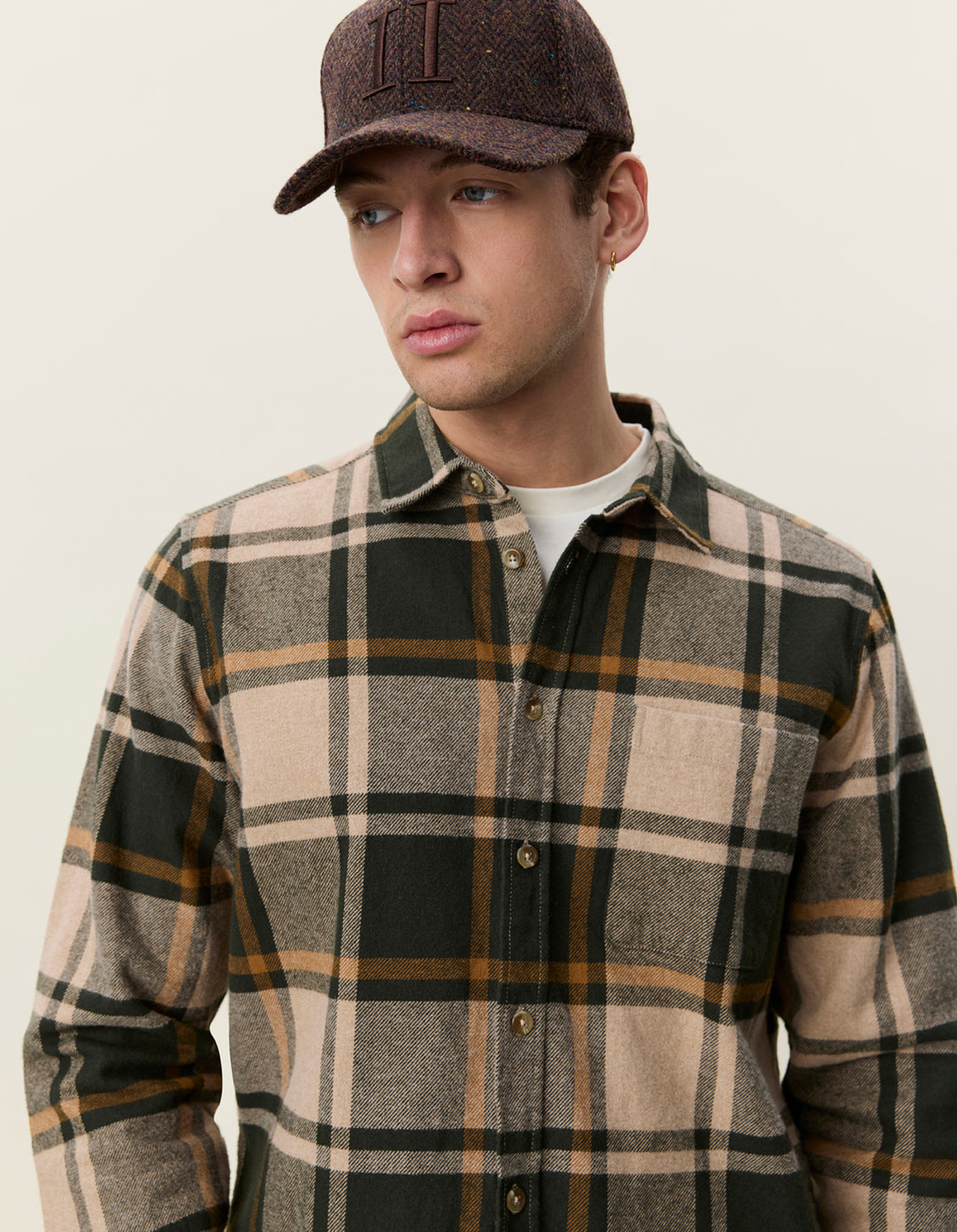 Les Deux Check Flannel Shirt in Rosin Green | Buster McGee