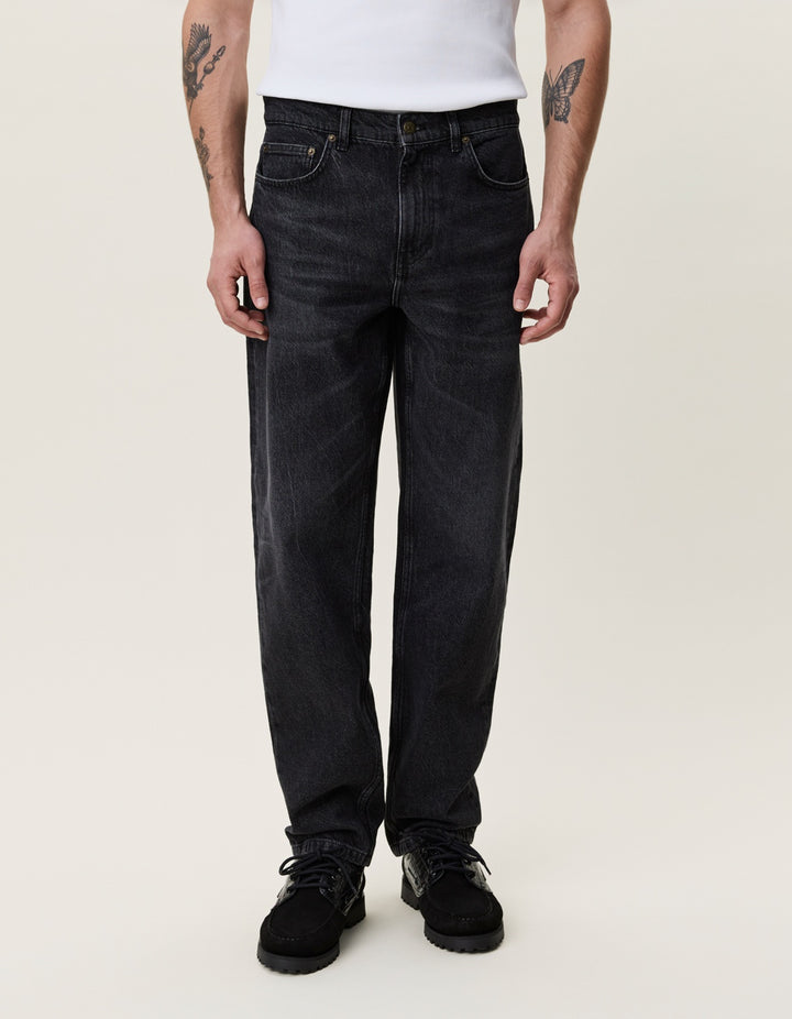 Les Deux Ryder Black Washed Denim Jeans | Buster McGee