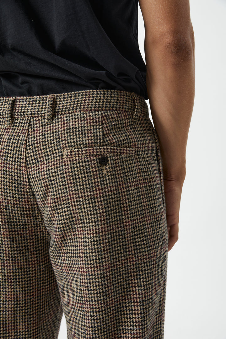 Mr Simple - Brooklyn Pant in Natural Houndstooth | Buster McGee