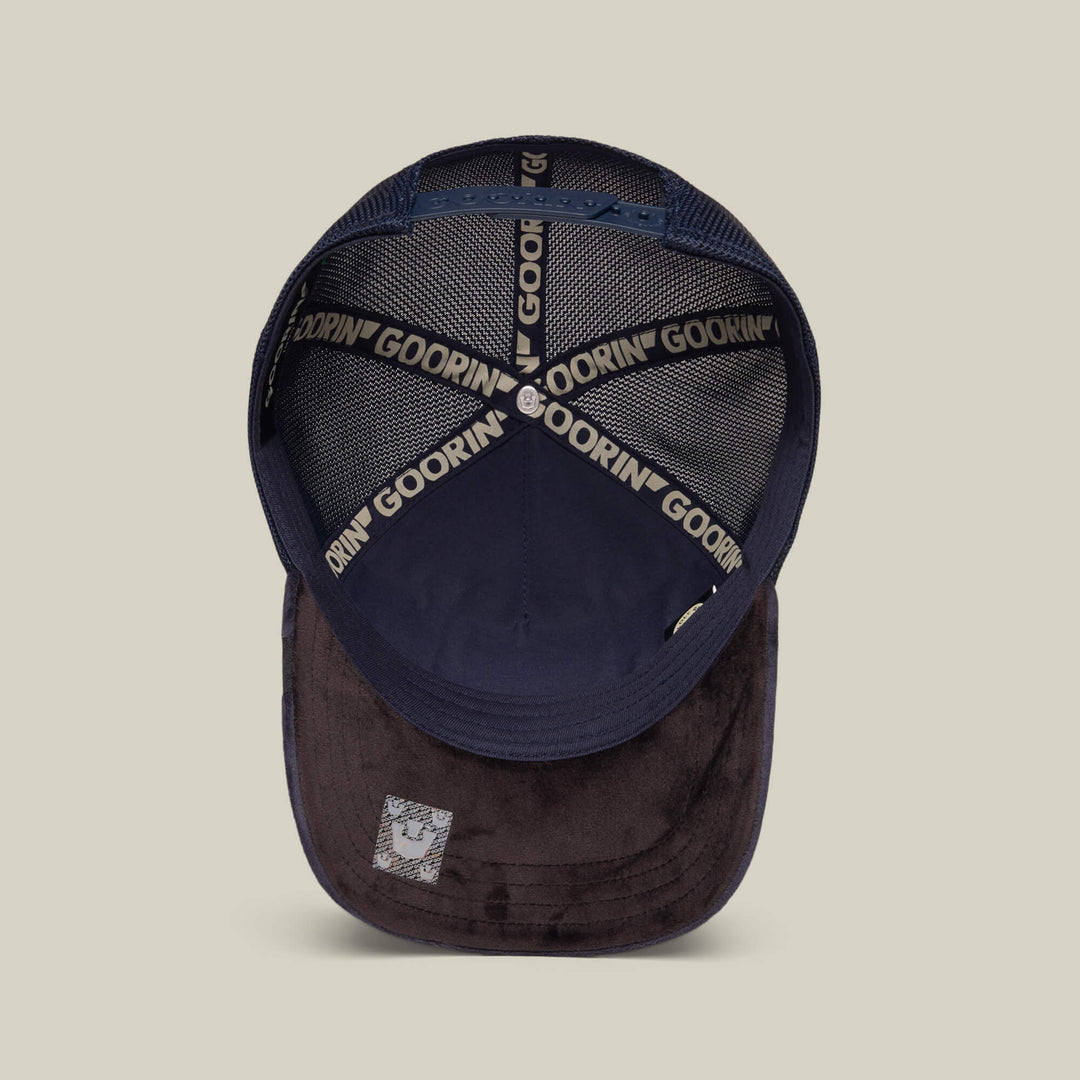 Goorin - Velour Wise Ass Trucker Cap in Void