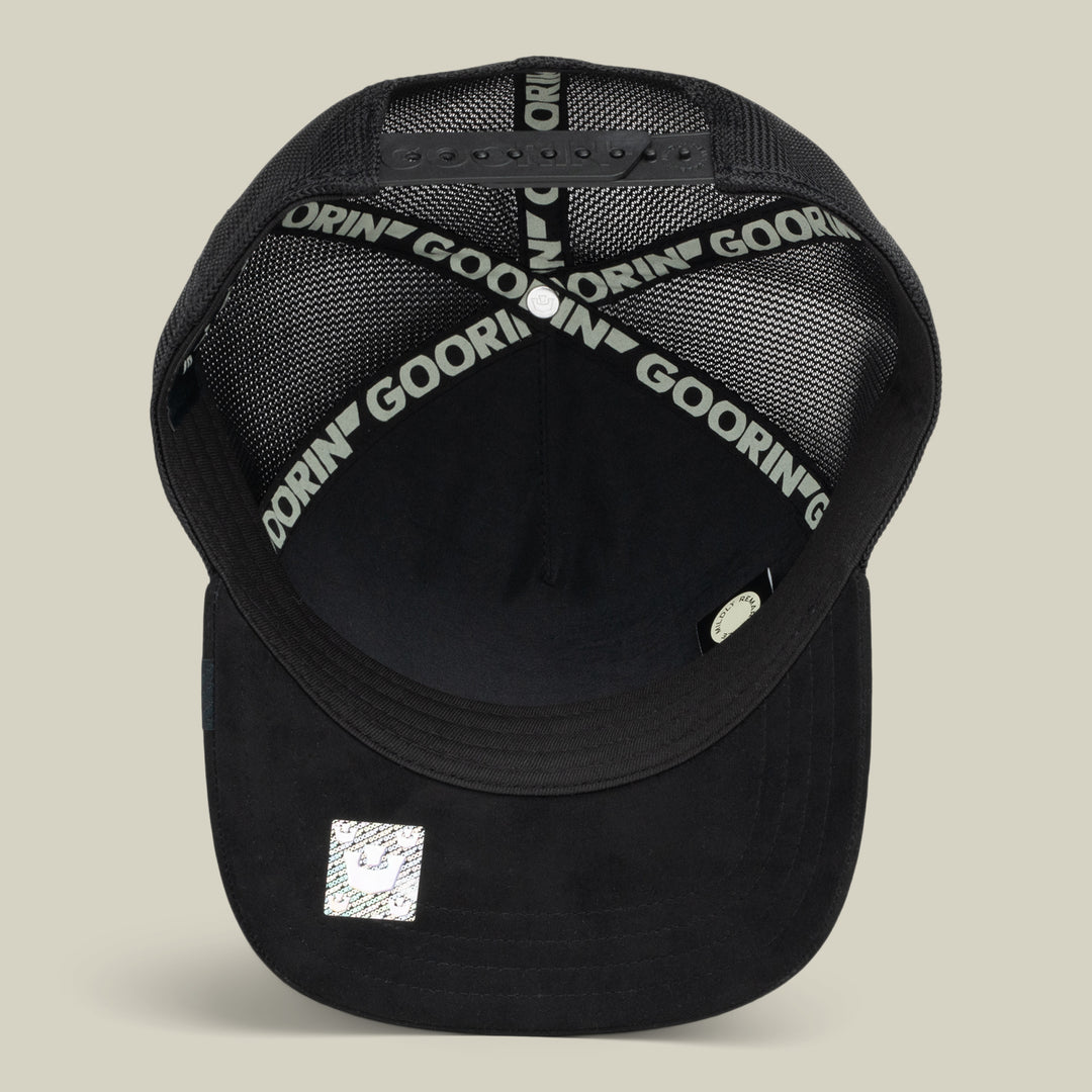 Goorin - Black Out Chick Trucker Cap in Void