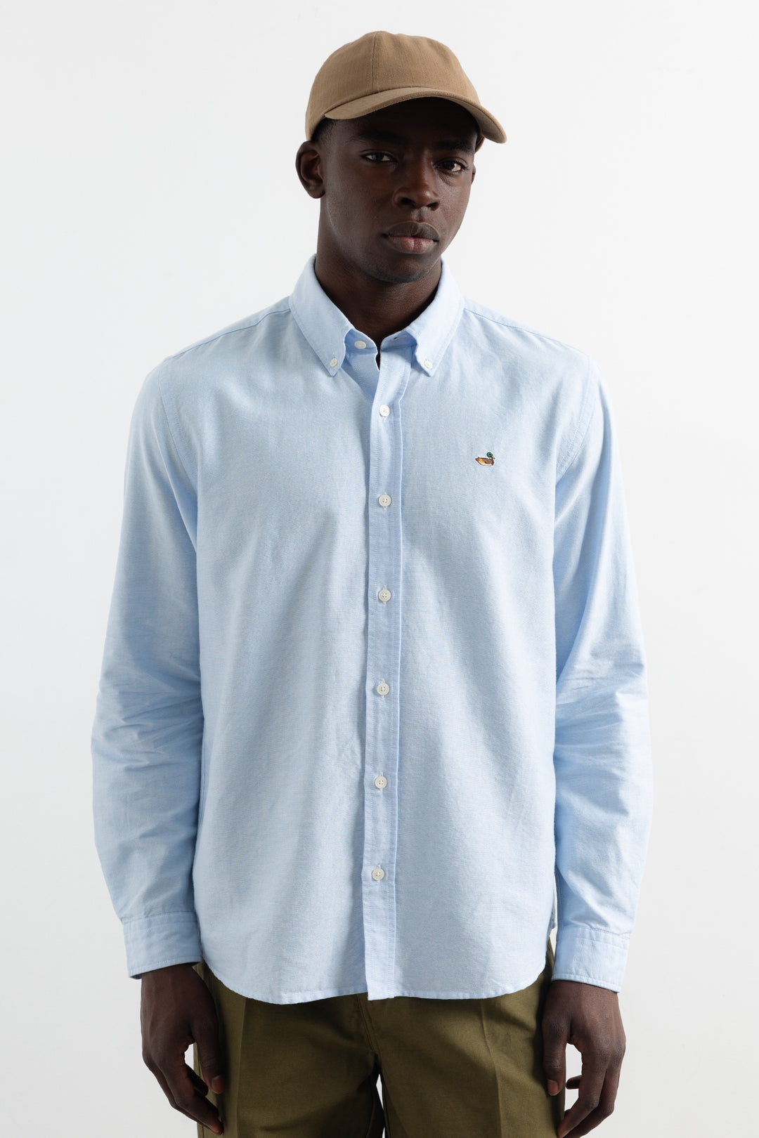 Edmmond Duck Shirt Oxford in Plain Light Blue (FW26) | Buster McGee