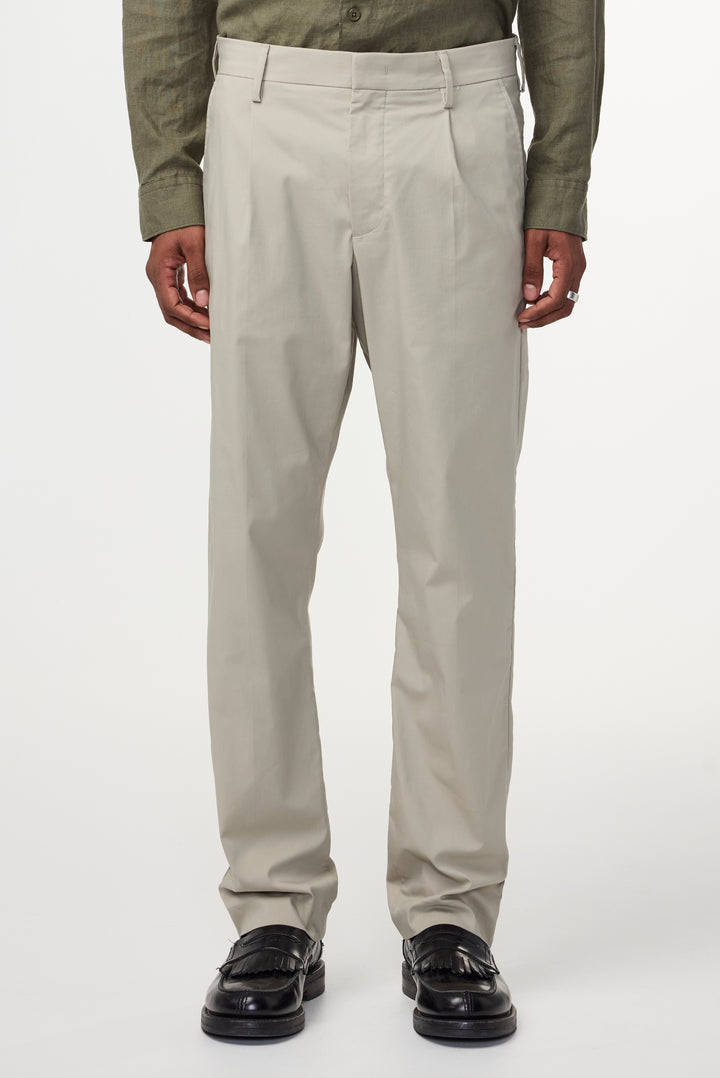 NN07 Bill 1680 Cotton Blend Pant in Fog | Buster McGee