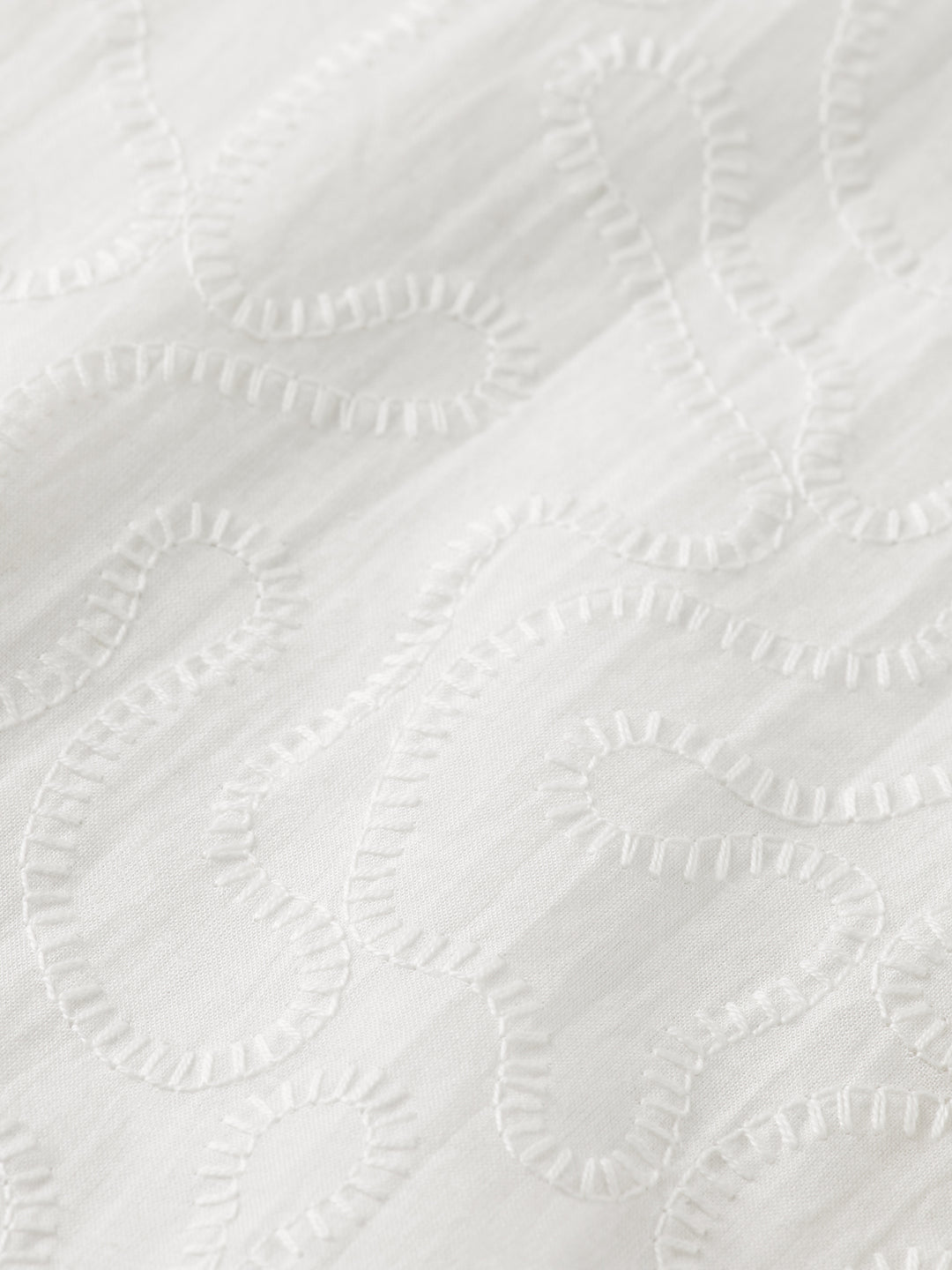 Scotch & Soda Embroidered SS Shirt in White | Buster McGee