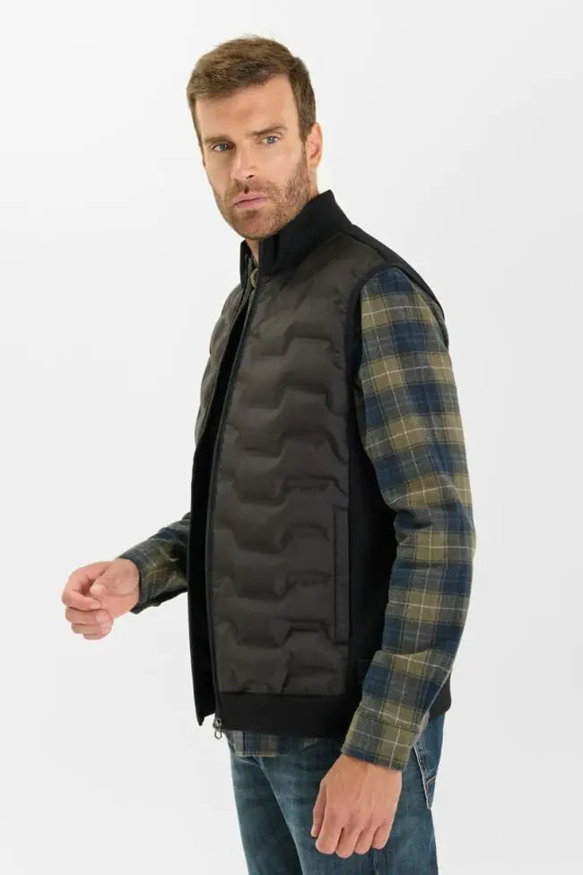 Le Temps des Cerises Gibus Sleeveless Quilted Jacket in Black