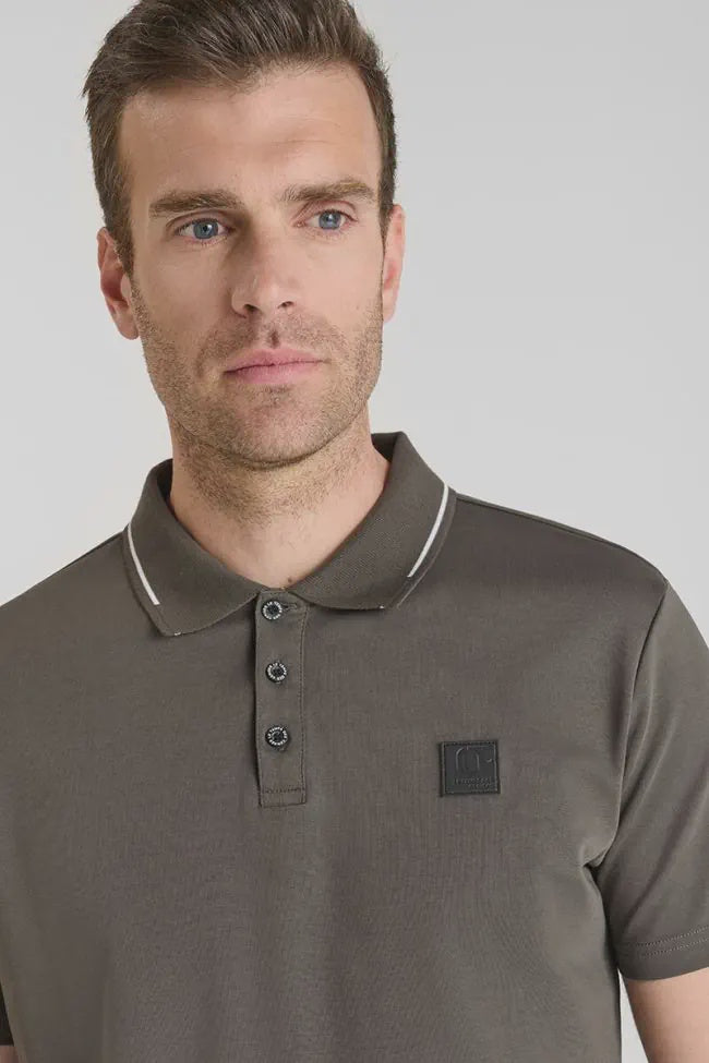 Le Temps des Cerises Aron Men's Polo Shirt in Tarmac | Buster McGee