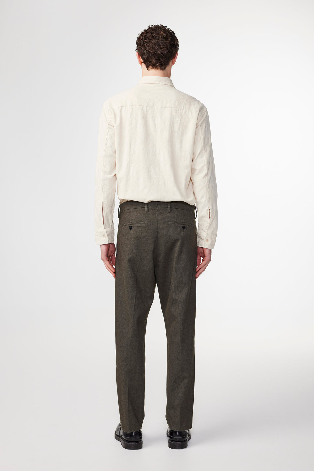 NN07 Bill 1067 Pant in Dark Army