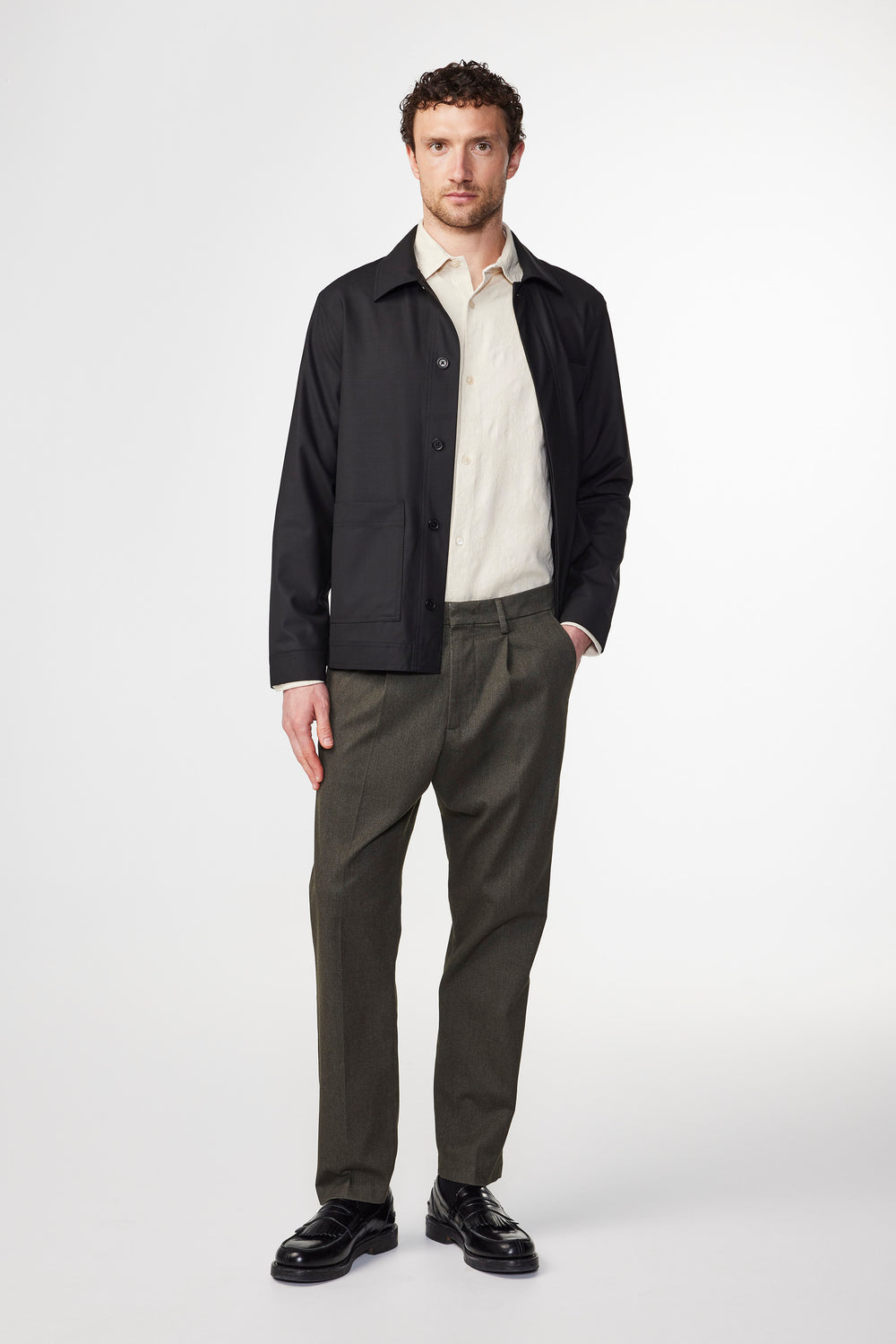 NN07 Bill 1067 Pant in Dark Army | Buster McGee Daylesford