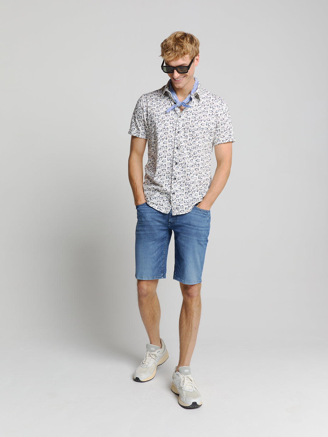 No Excess Allover Printed SS Shirt in Off-White | Buster McGee