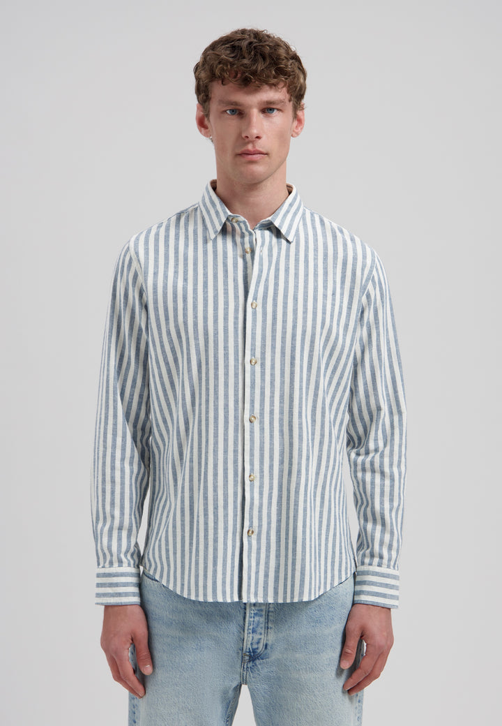 Dstrezzed Philip Longsleeve Shirt in Blue Fusion | Buster McGee