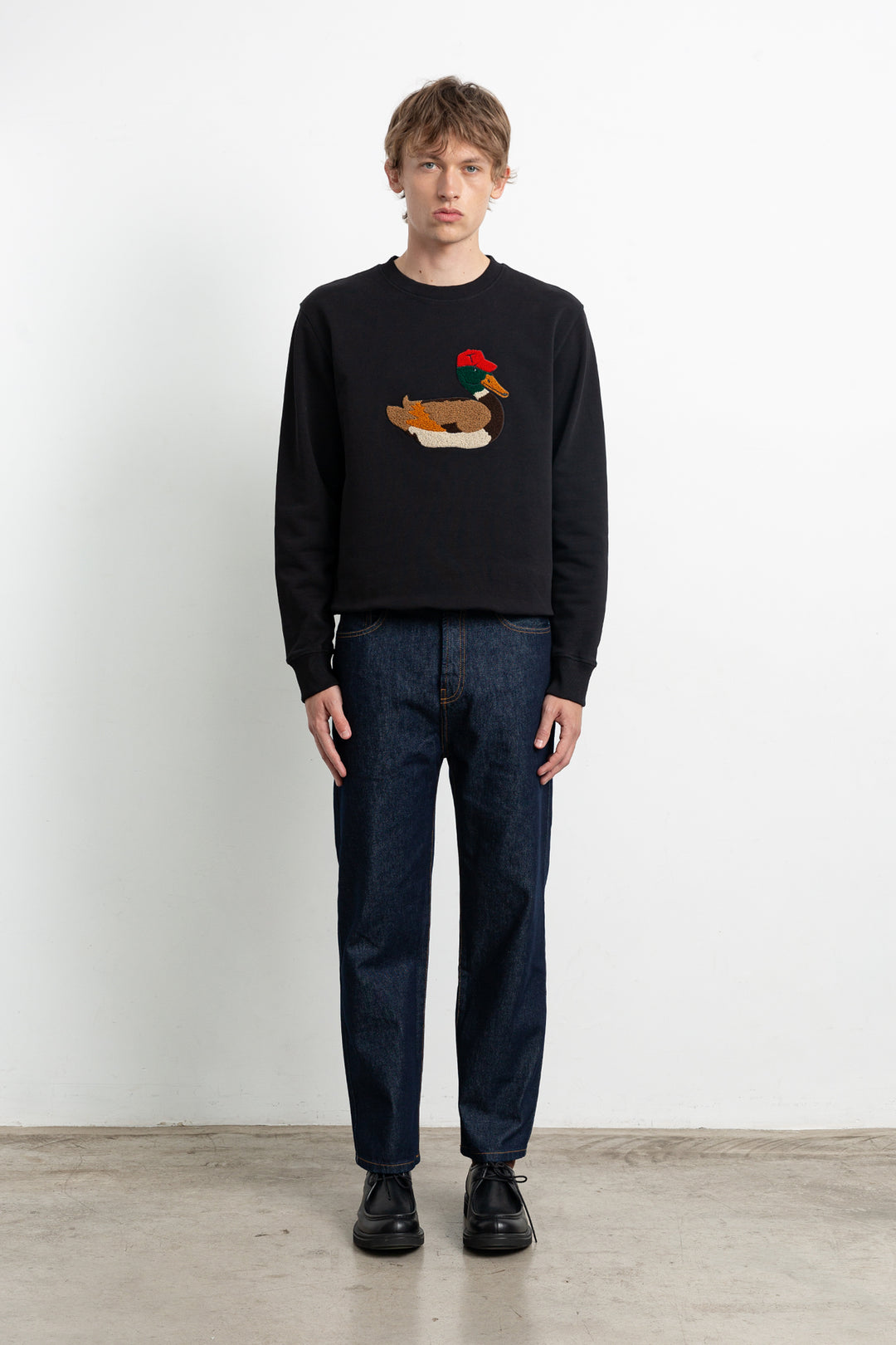Edmmond Duck Hunt Sweatshirt in Plain Black