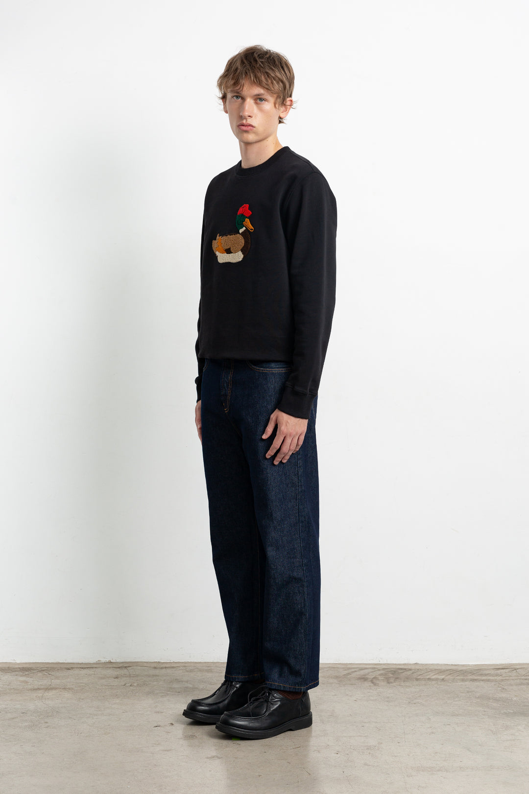 Edmmond Duck Hunt Sweatshirt in Plain Black