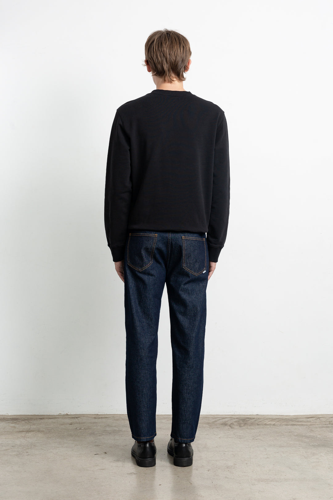 Edmmond Duck Hunt Sweatshirt in Plain Black