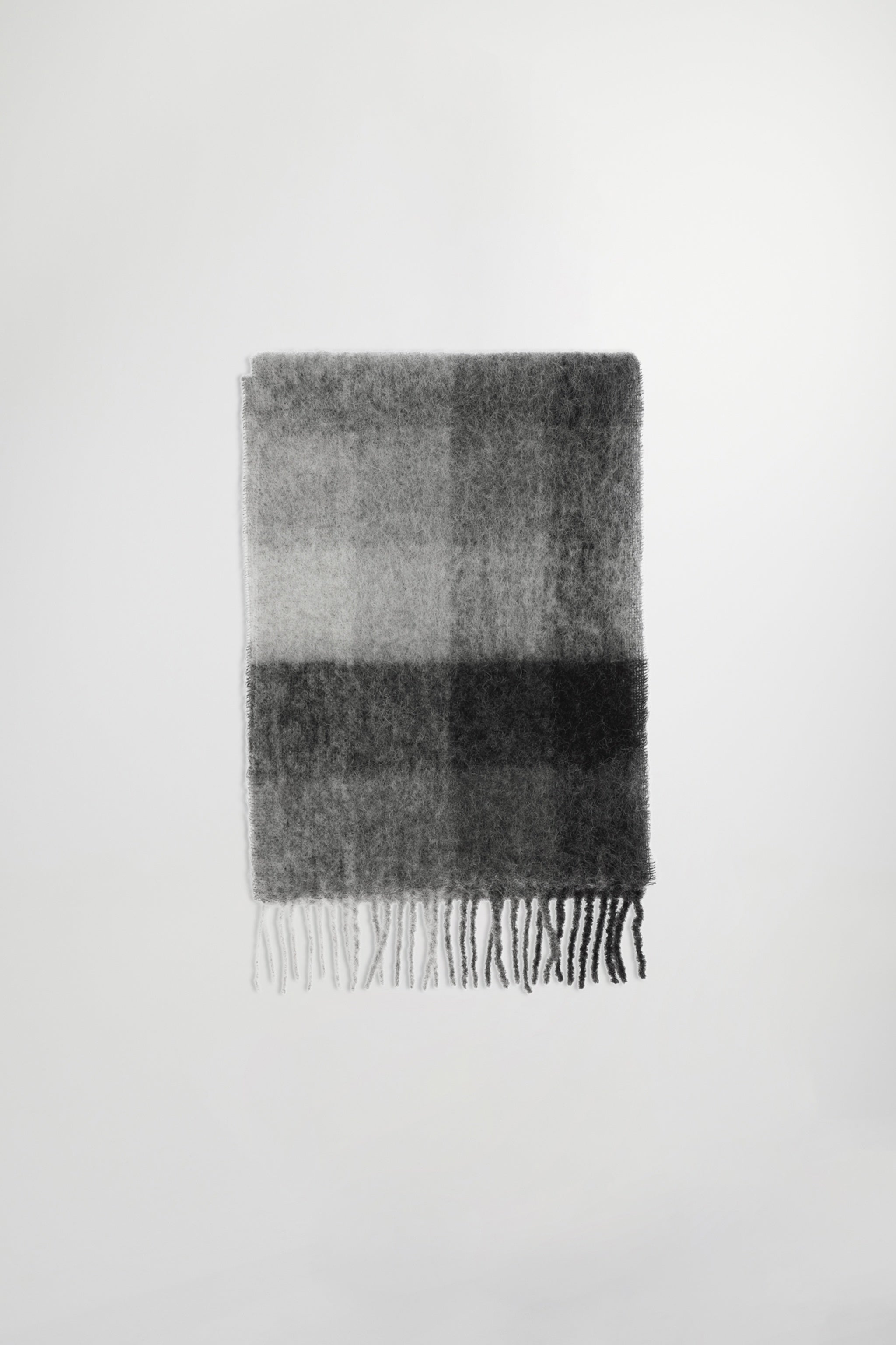 NN07 Scarf Two 9016 in Grey Check | Buster McGee