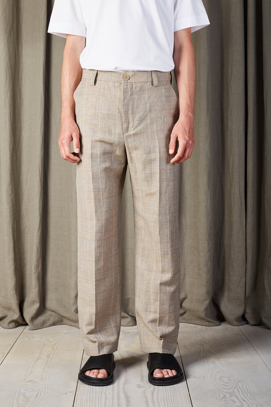 NN07 Paw 1918 Relaxed Fit Pant in Brown Check | Buster McGee
