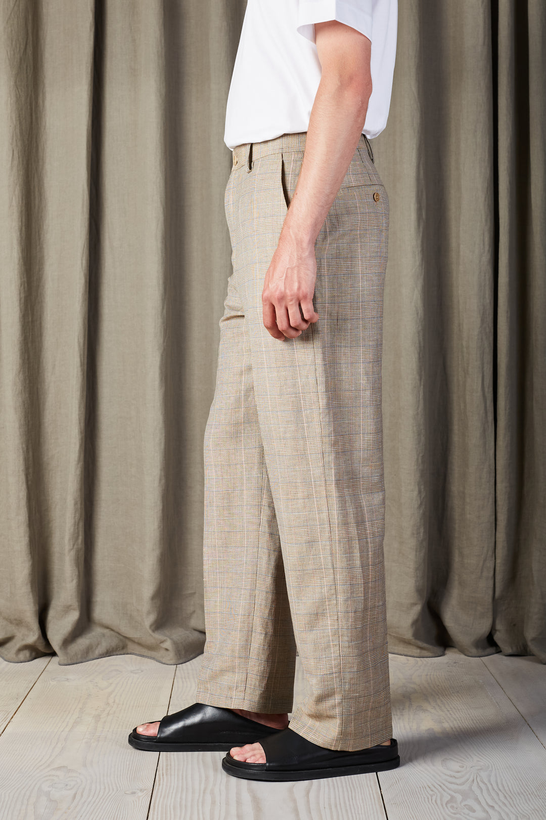 NN07 Paw 1918 Relaxed Fit Pant in Brown Check | Buster McGee