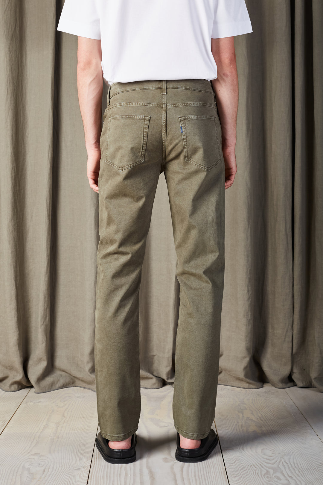 NN07 Tony 1923 Jeans in Khaki Beige | Buster McGee