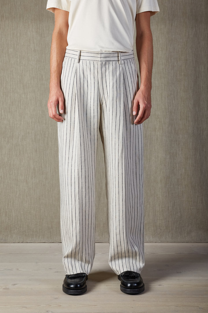 NN07 Kay 1455 Relaxed Linen Pant in Oat Stripe | Buster McGee