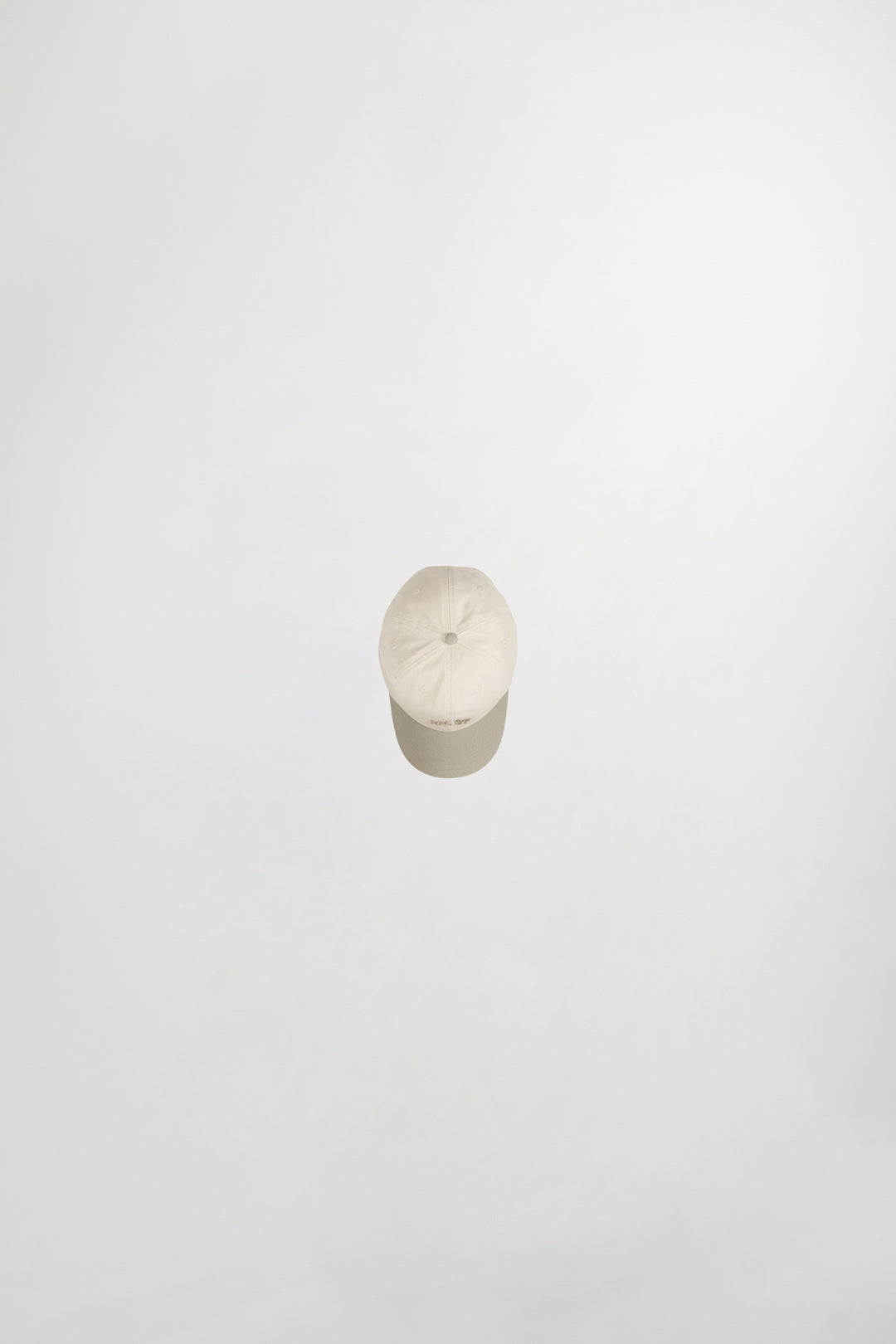 NN07 Logo Cap 9041 in Sage Green | Buster McGee