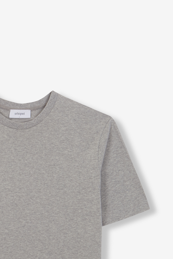 Unfeigned Basic T-Shirt in Grey Melange