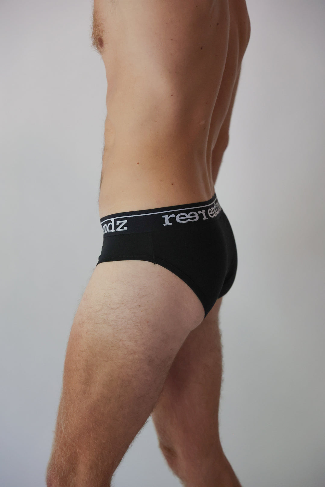 Reer Endz - Organic Cotton Men's Brief in Black | Buster McGee