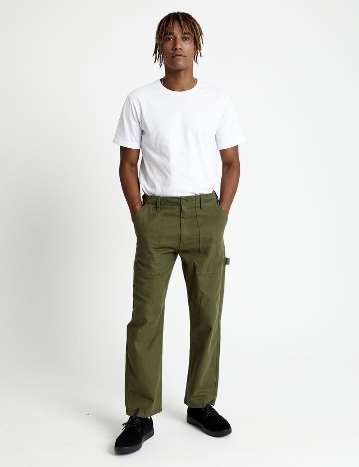 Mr Simple - Carpenter Pant in Vintage Army | Buster McGee