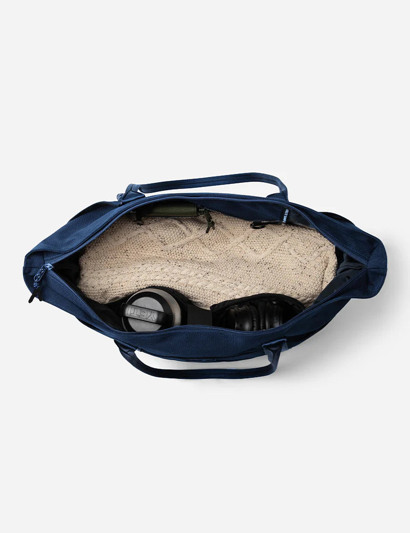 Mr Simple Jasper Tote Large in Navy | Buster McGee 