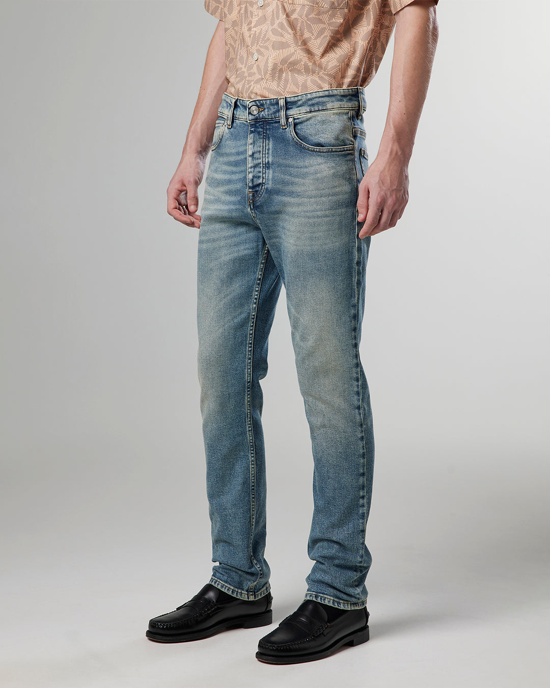 NN07 - Johnny 1839 Jeans in Light Indigo | Buster McGee