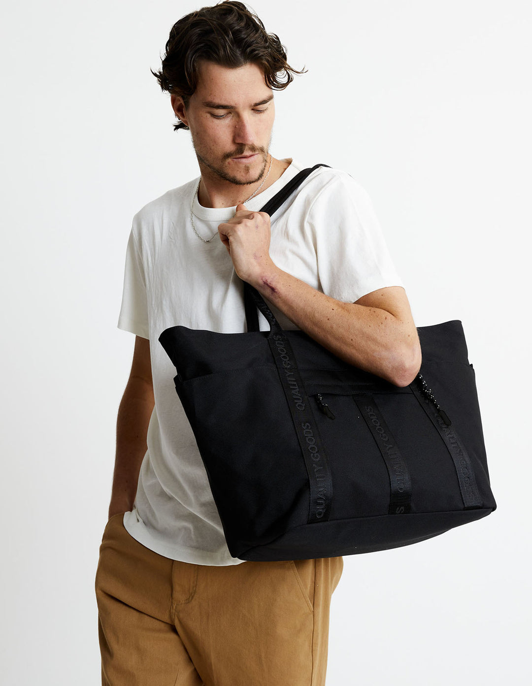 Mr Simple Jasper Tote Large in Black | Buster McGee