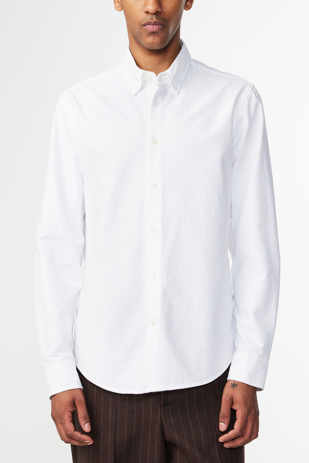 NN07 Arne No PKT 5725 Shirt in White | Buster McGee