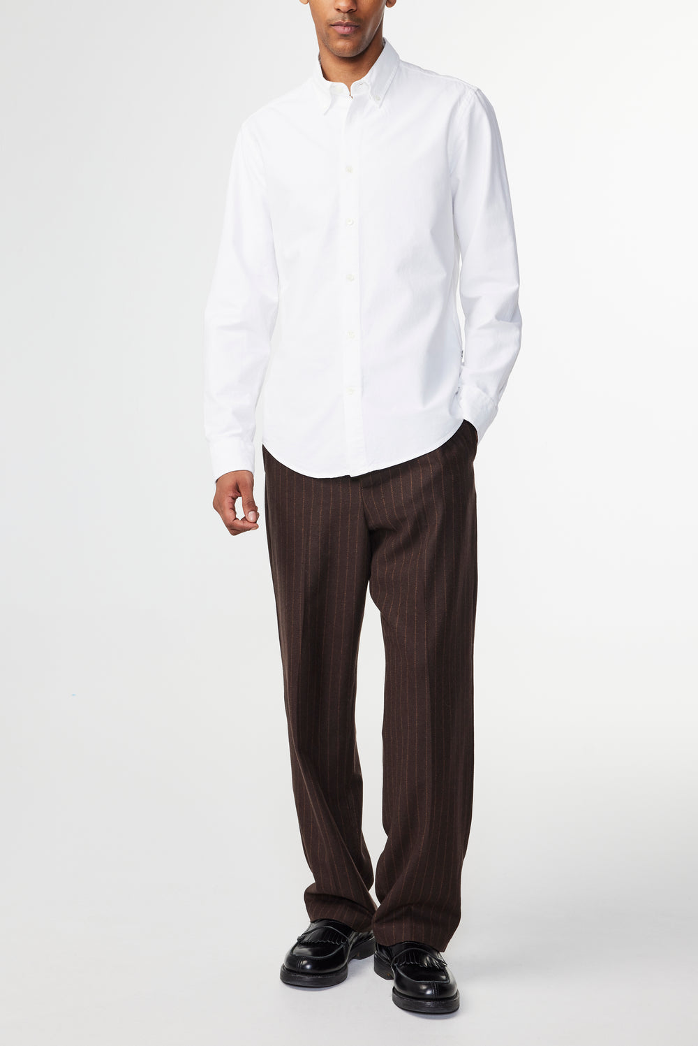 NN07 Arne No PKT 5725 Shirt in White | Buster McGee