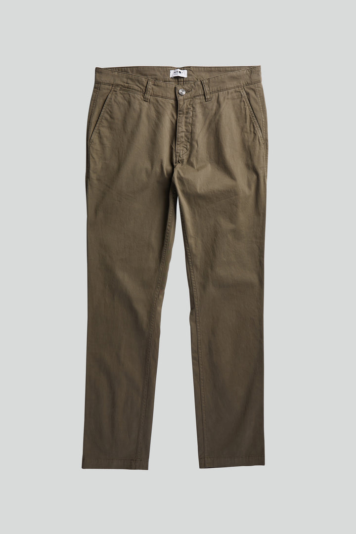 NN07 - Marco 1400 Classic Chino in Khaki Grey | Buster McGee