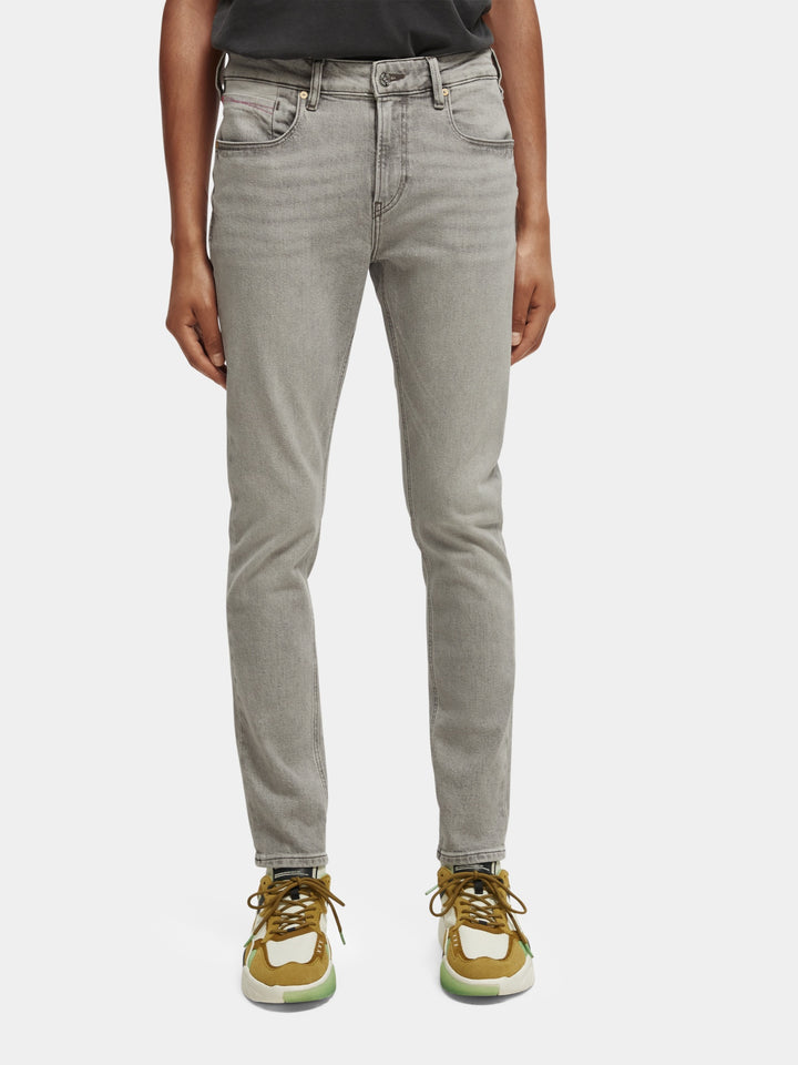 Skim Super Slim Jeans in Organic Cotton in Silver Touch | Buster McGee