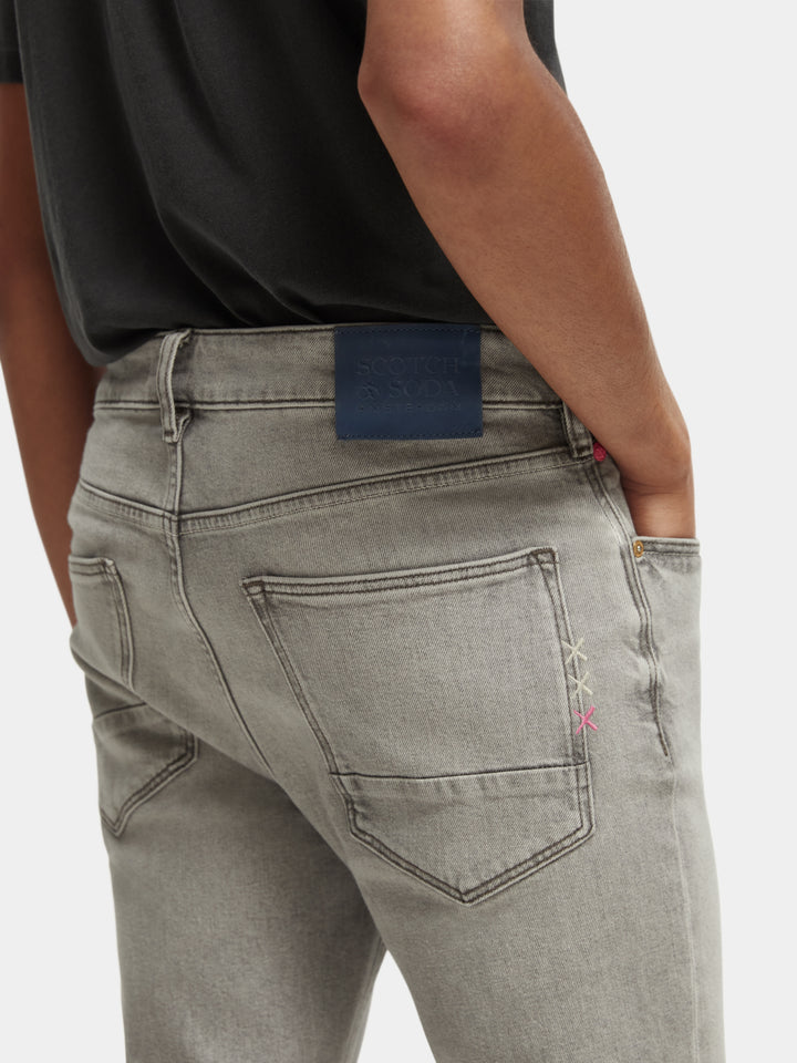 Skim Super Slim Jeans in Organic Cotton in Silver Touch | Buster McGee